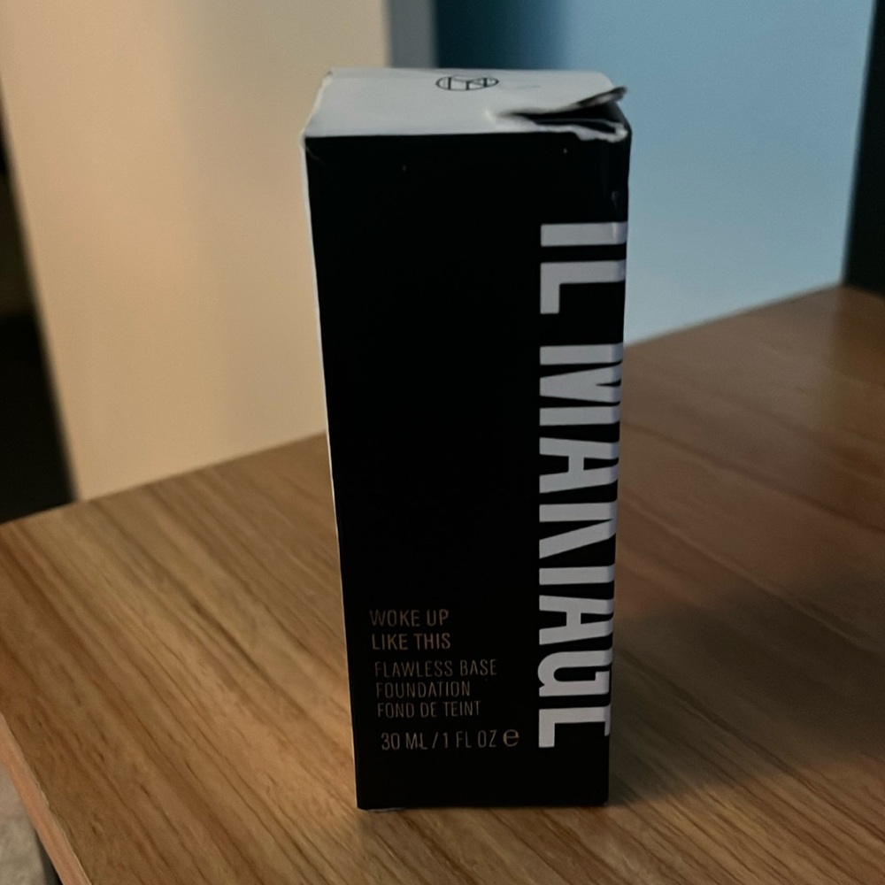 IL MAKIAGE Woke Up Like This Foundation 060